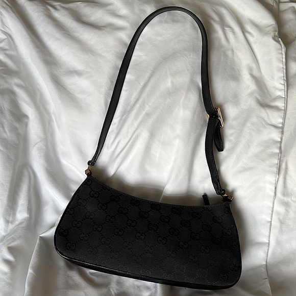 SOLD Vintage Gucci Black Monogram Pochette - Picture 3 of 14